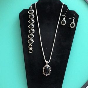 Fashionable Jewelry set